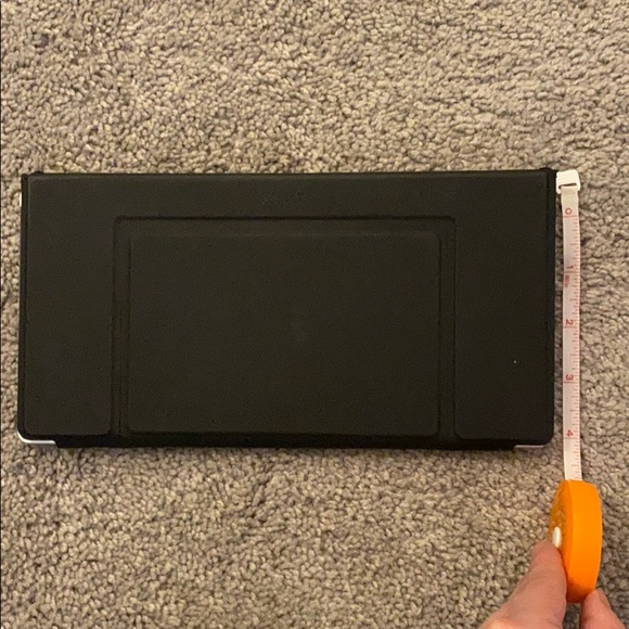 ZAGG Wireless keyboard and Protective Case - Picture 9 of 10